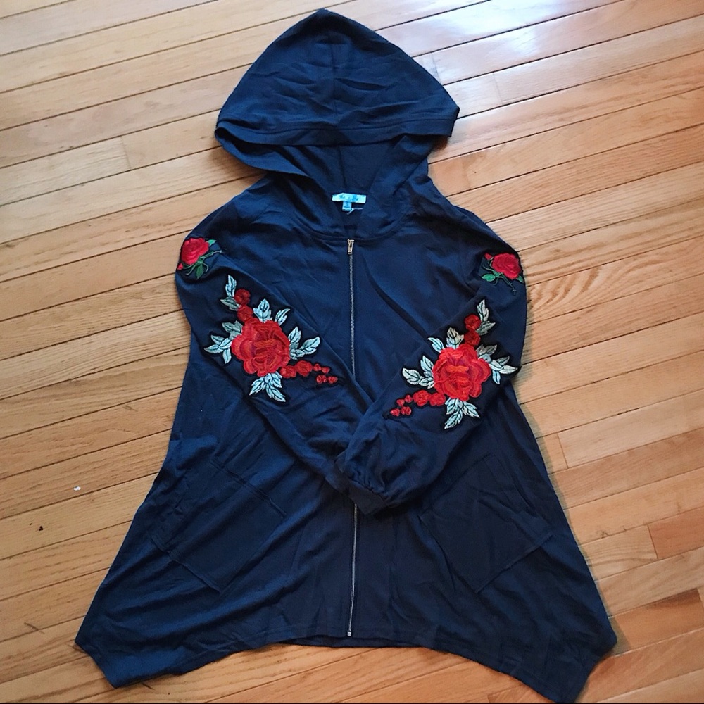 Hooded zip-up sweater with floral patches