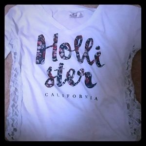 Holister T shirt