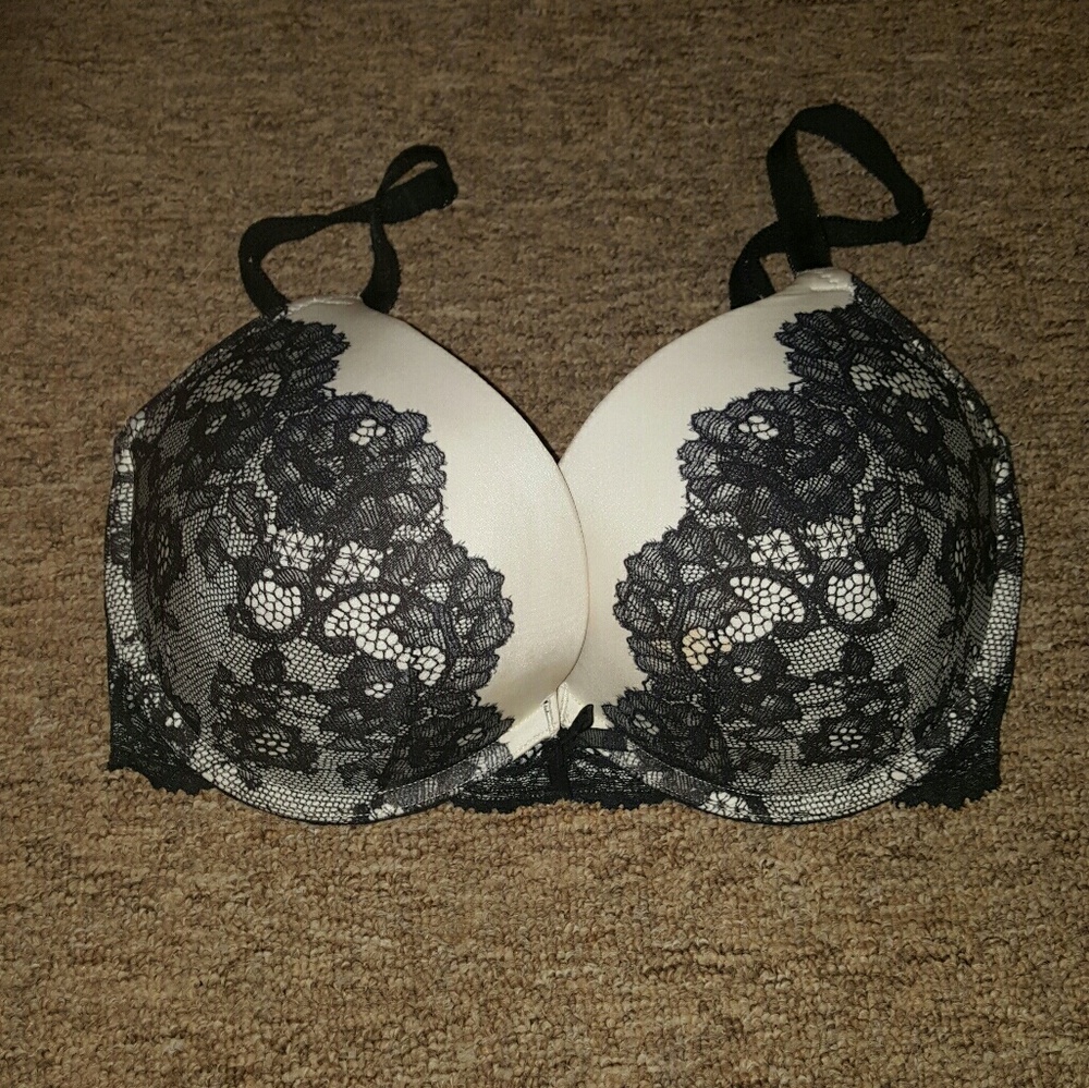 Victoria Secret bra
