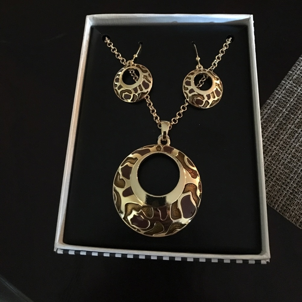 Necklace and earrings