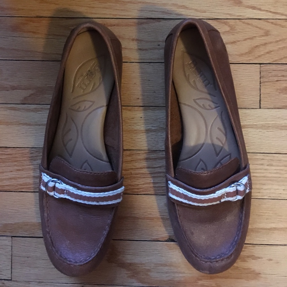Born Brown Leather Loafers