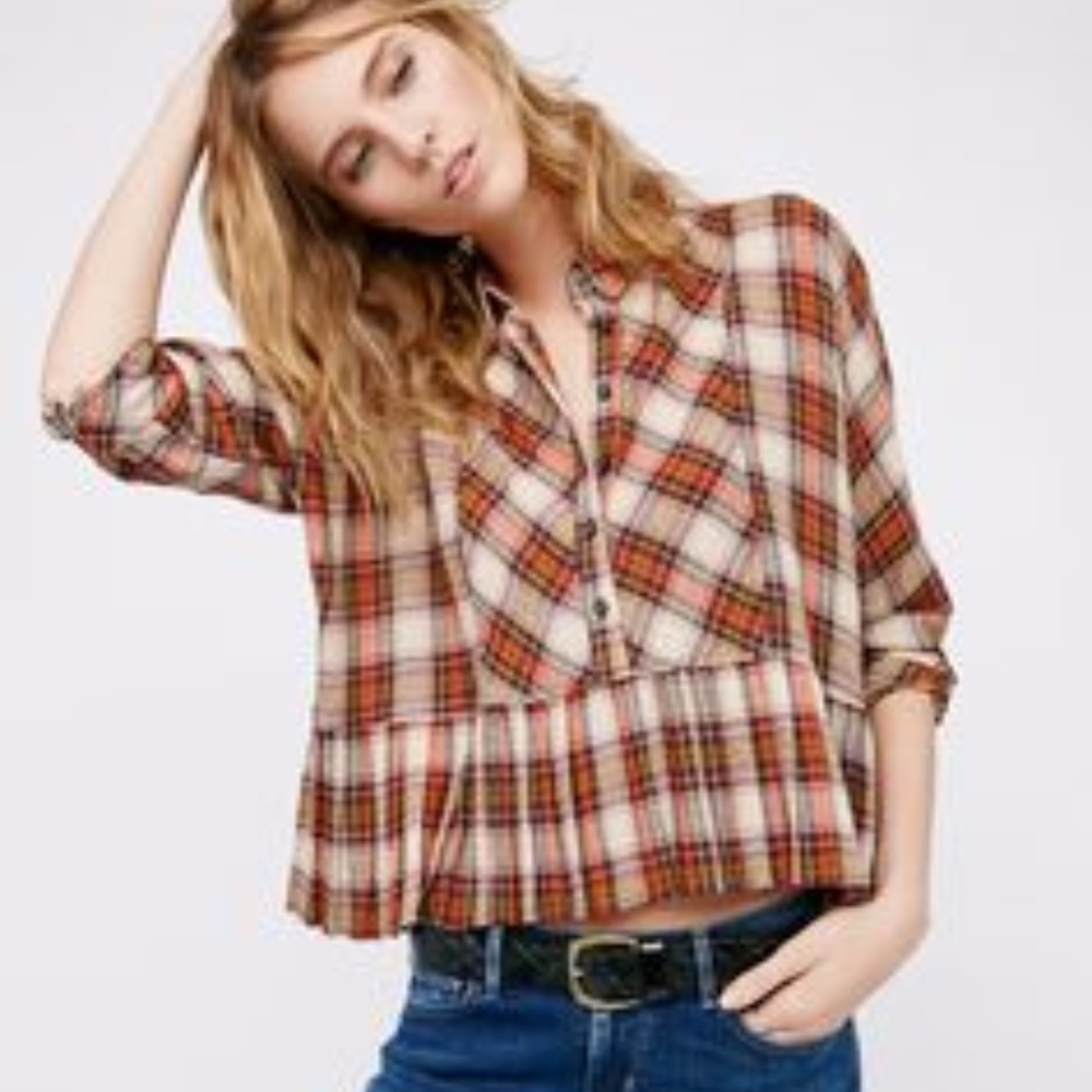 *MAKE AN OFFER* Free People Promise Everything Top