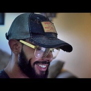 Meet your Posher, Emmanuel