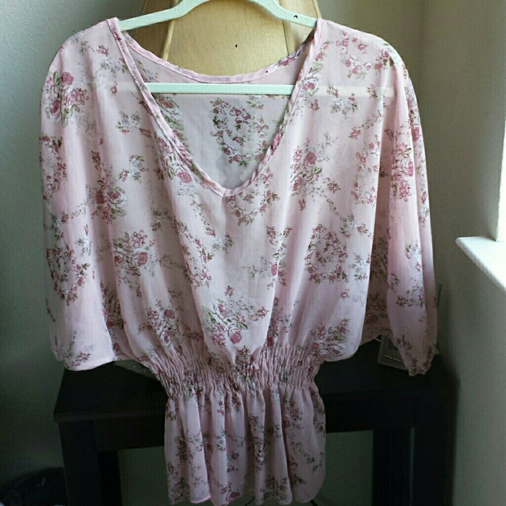 BOGO Tops Floral Blouse Tunic 3/4 Sleeve - Picture 2 of 6