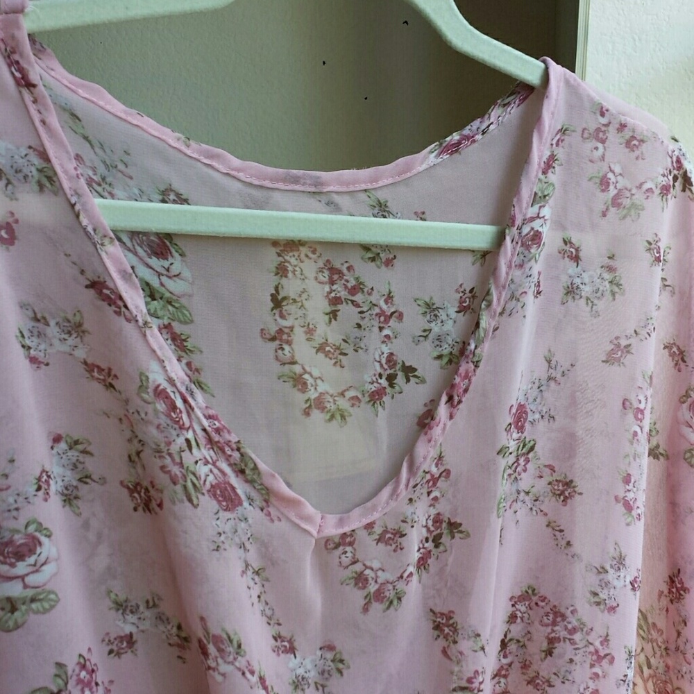 BOGO Tops Floral Blouse Tunic 3/4 Sleeve - Picture 6 of 6