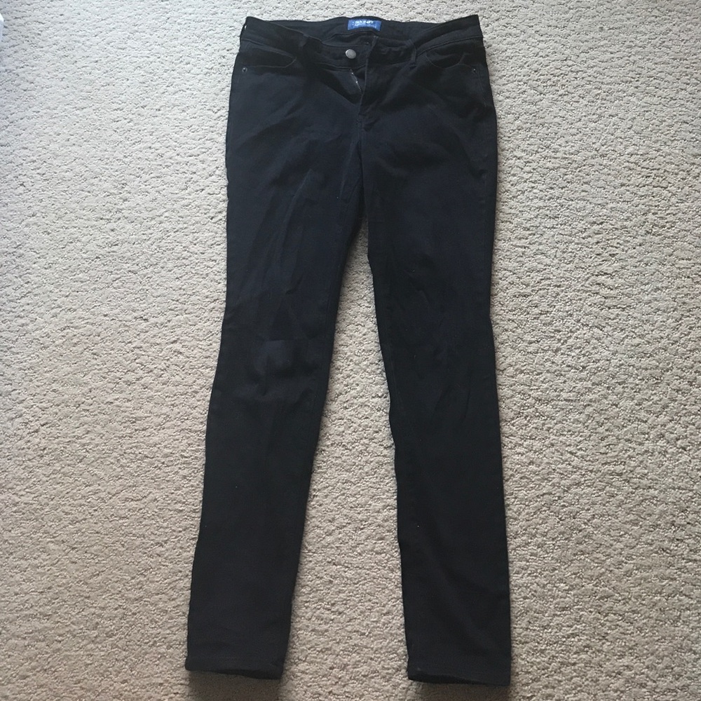 Black Old Navy Rockstar skinny jeans