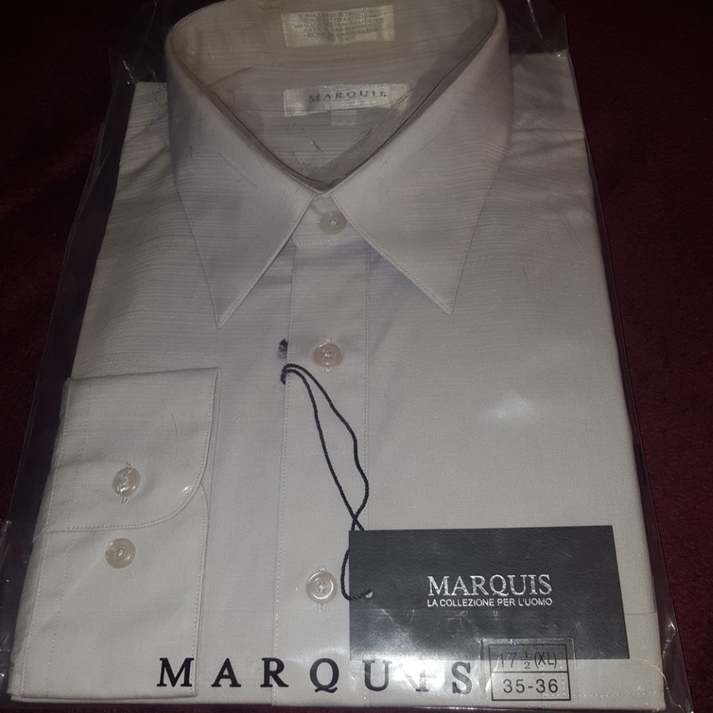 Men's long sleeve button down shirt