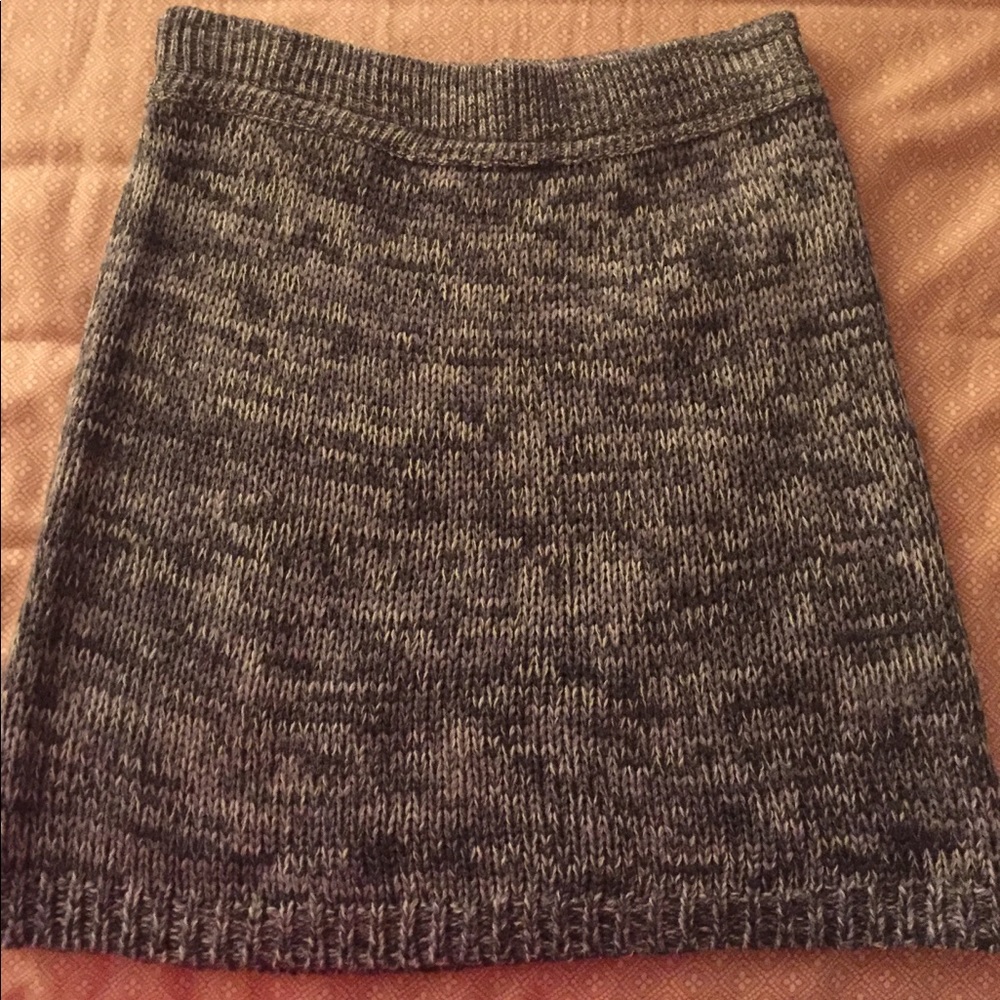 Love Change knit skirt