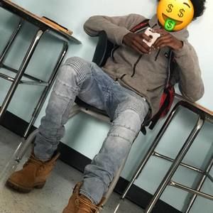 Meet your Posher, Avyion