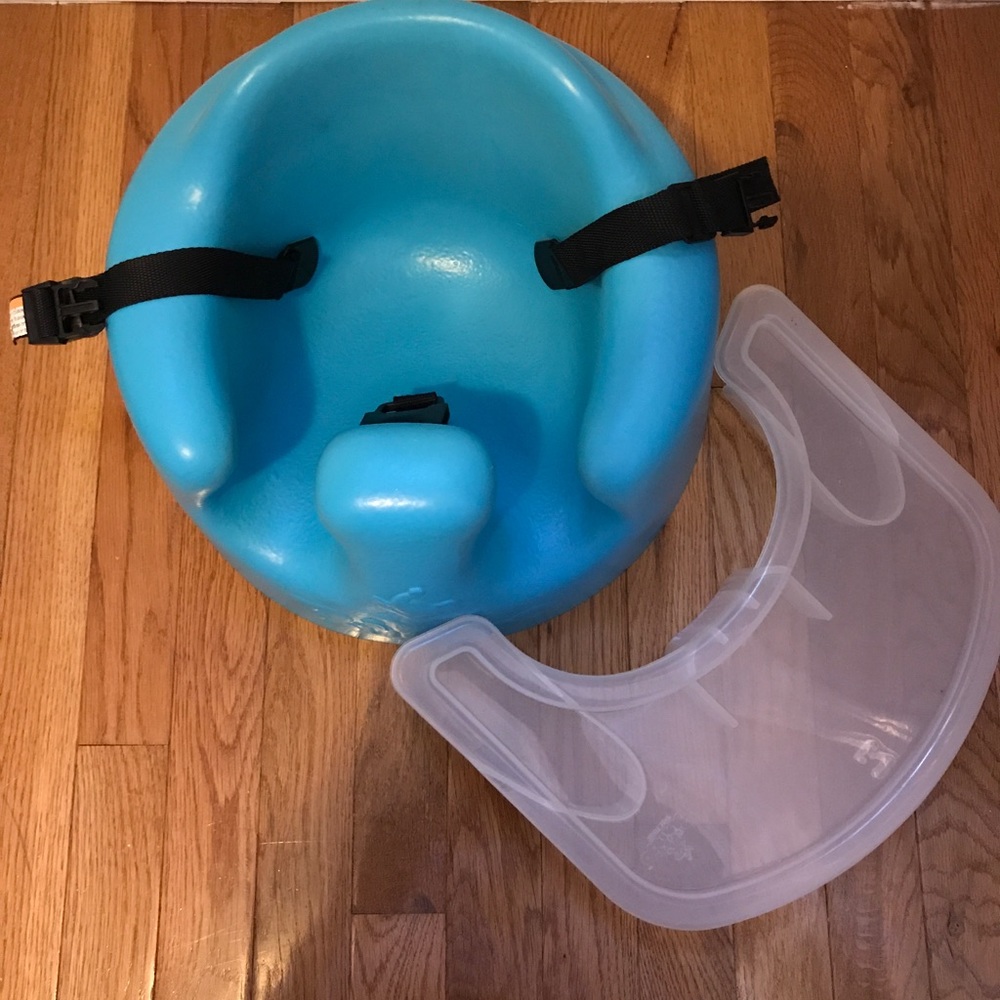 Bumbo Seat w/ tray