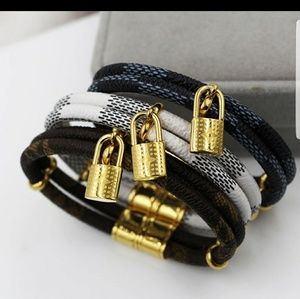 Popular two lines leather bangle - white