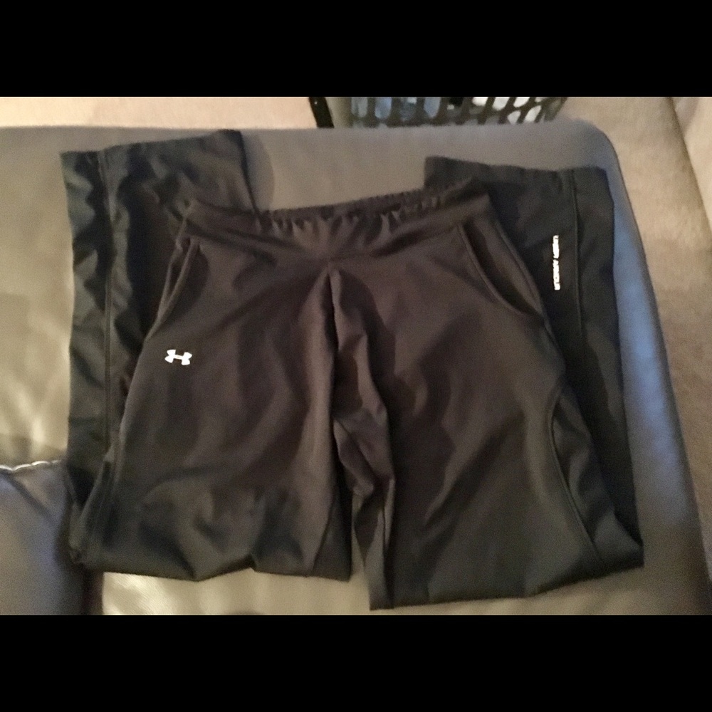 Comfy sweatpants in excellent condition