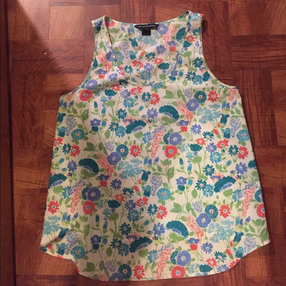 Floral sleeveless shell