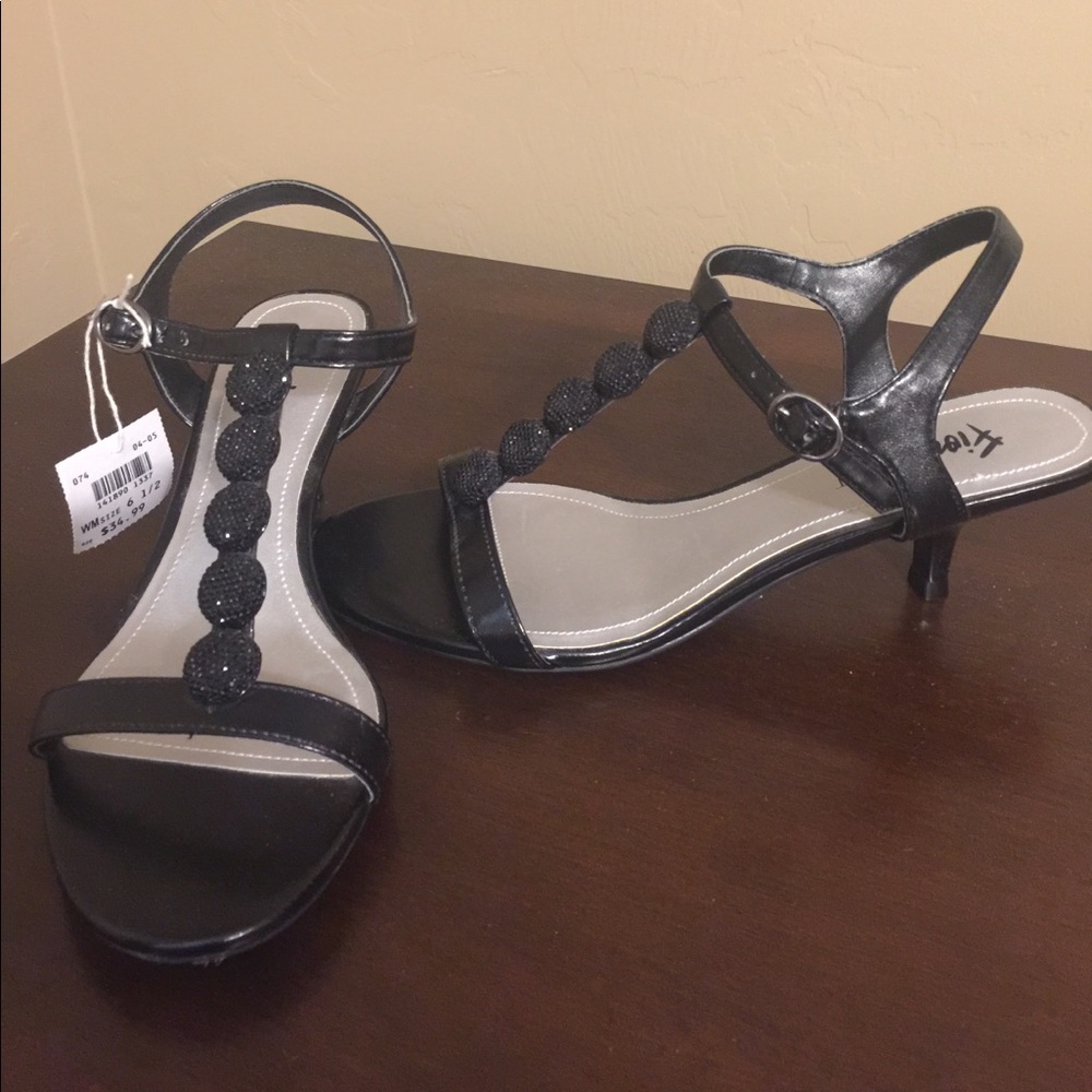 Strappy Black Heels! New!