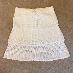 Akini skirt, white, sz small.