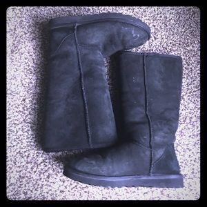 Tall black uggs