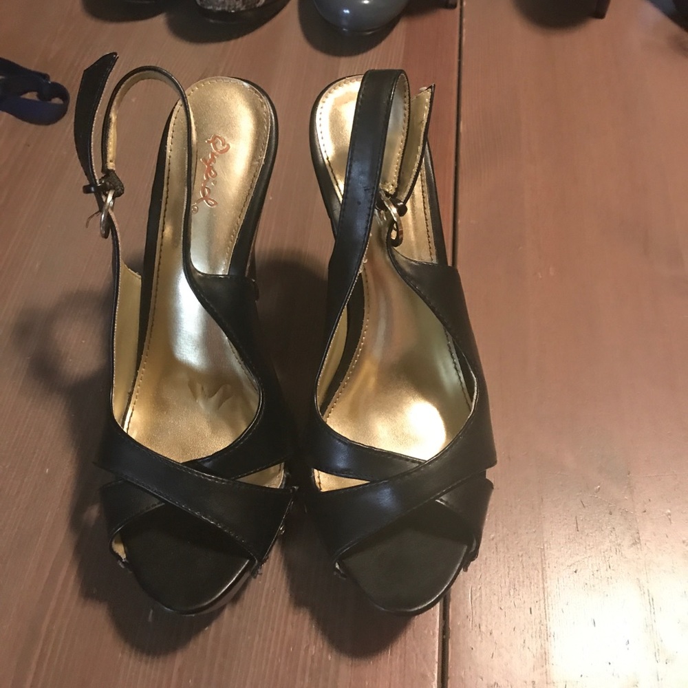 Black qupid heels