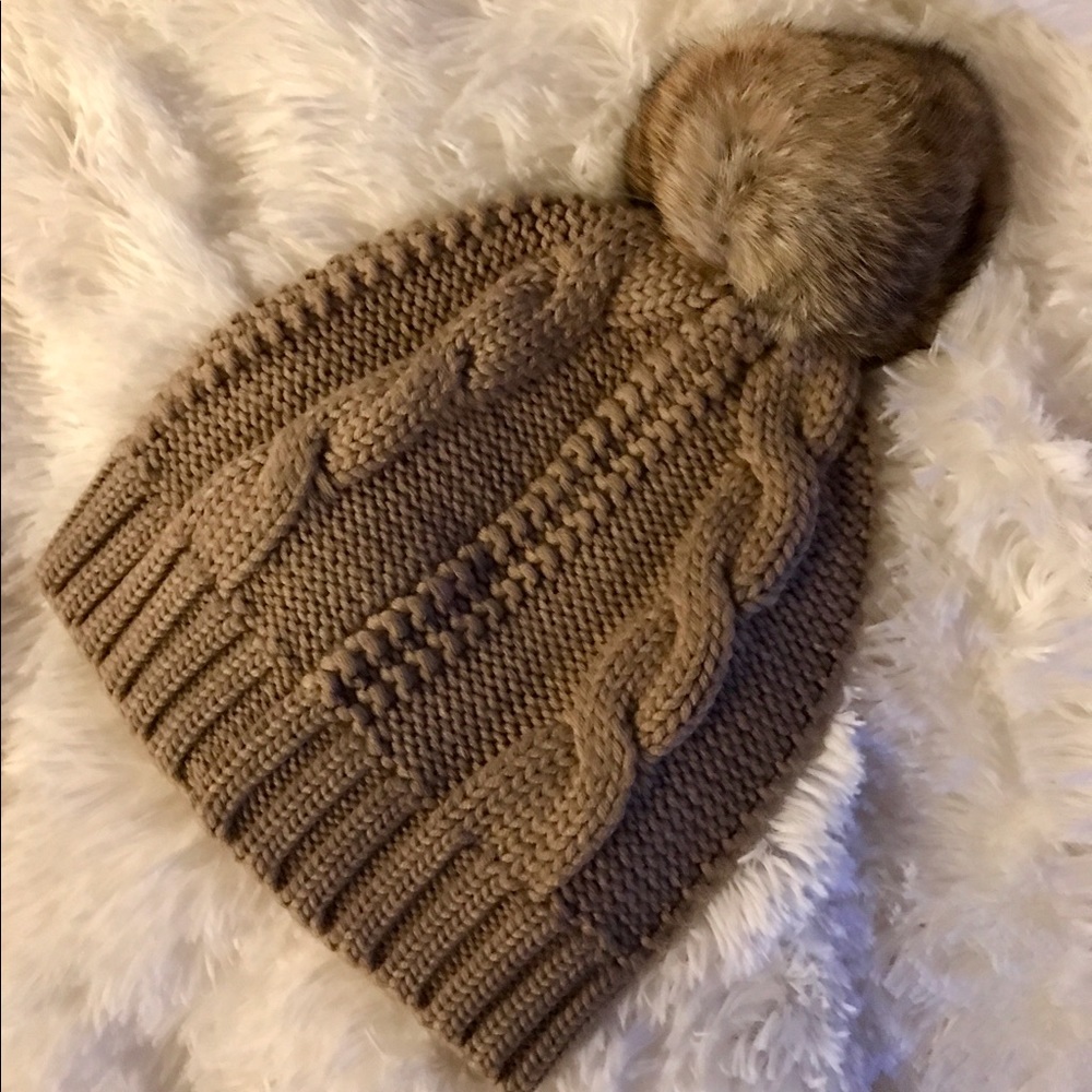 Tory Burch Wool Pom Hat (tan)