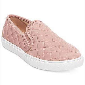 Steve Madden pink slides