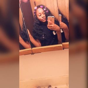 Meet your Posher, Mya