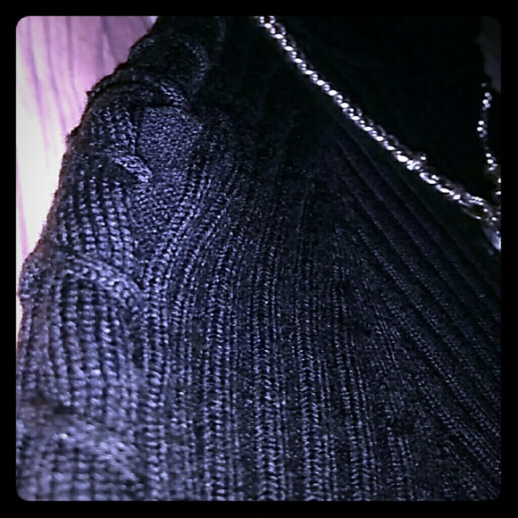 Yoki Rubbed Turtleneck Sweater w Braid Detail - Picture 1 of 8