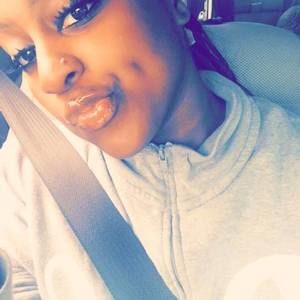 Meet your Posher, Kendra