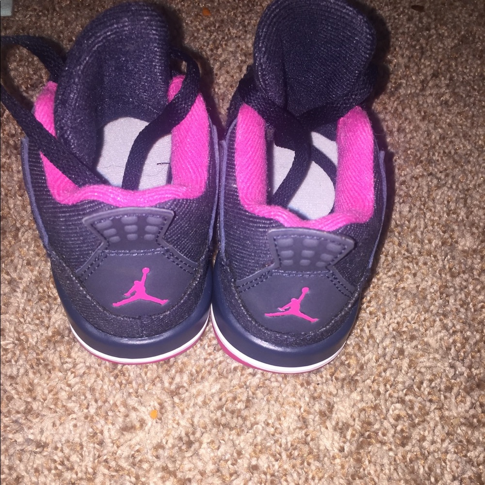 Jordan Retro 4 - Picture 4 of 5