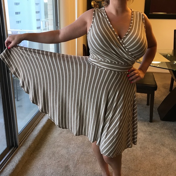 Max Studio Sundress - Picture 3 of 5