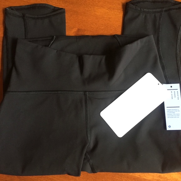 lululemon athletica Pants - NEW Lululemon Train Times Crop Pant