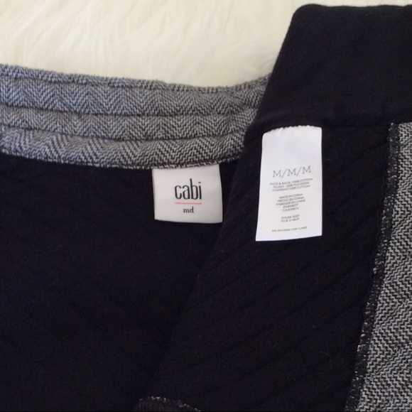 Women’s Cabi Zip Up Size Medium - Picture 5 of 5