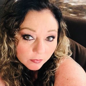 Meet your Posher, Mindy