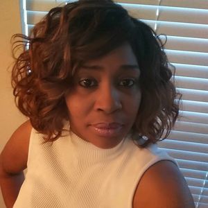 Meet your Posher, Yolonda