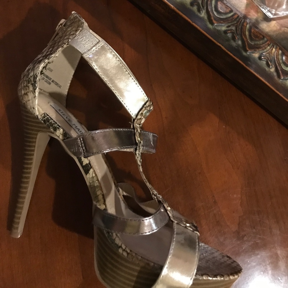 High heels 👠