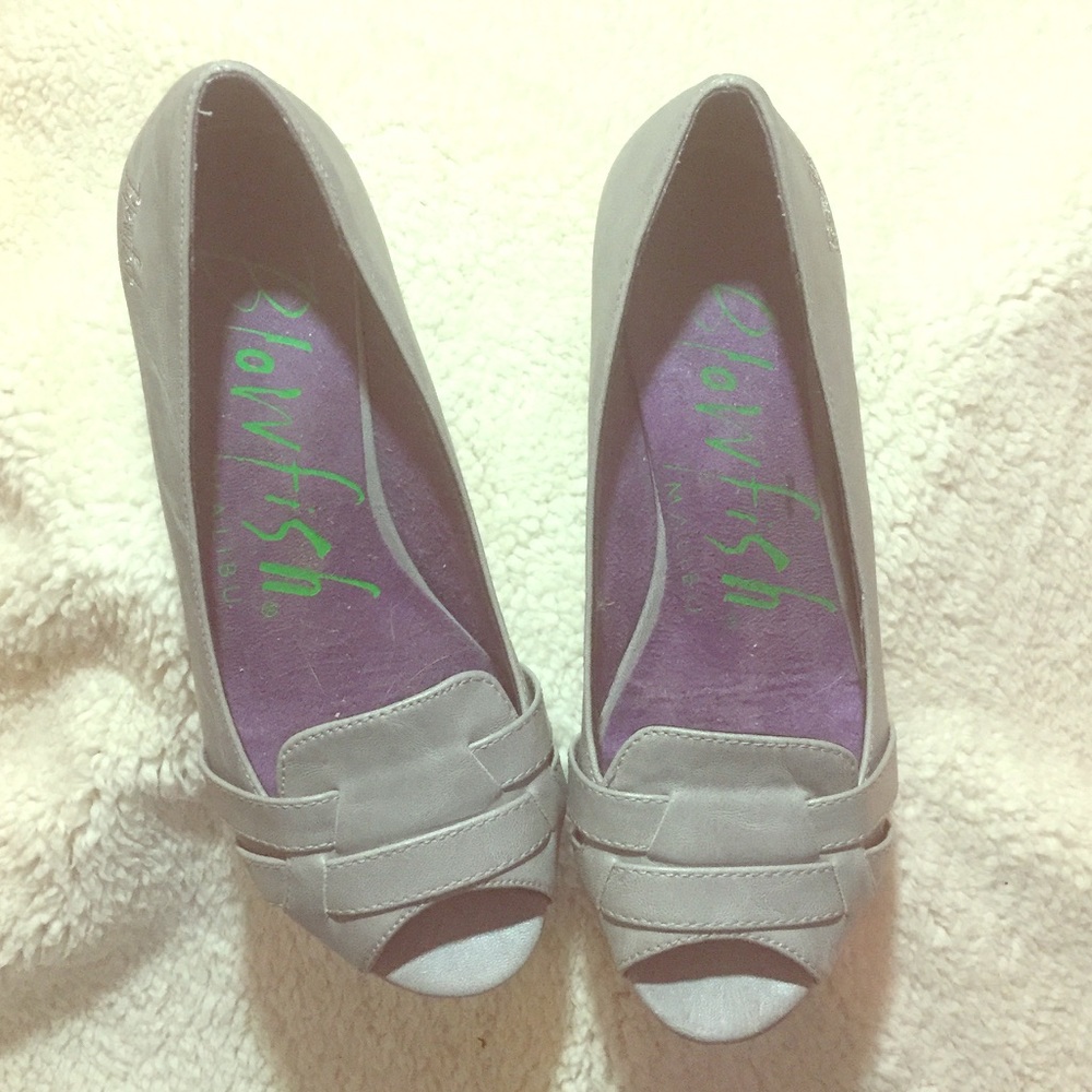 Gray peep Toe Blowfish wedges