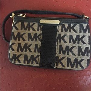 Michael Kors Signature Wristlet