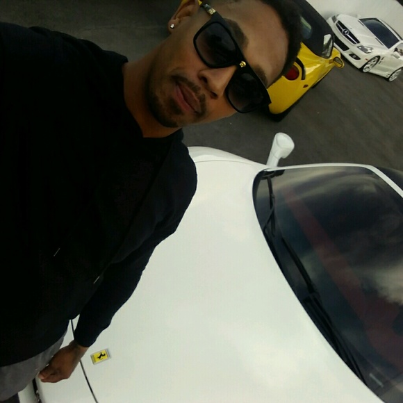 Meet your Posher, Bobby - Picture 1 of 1