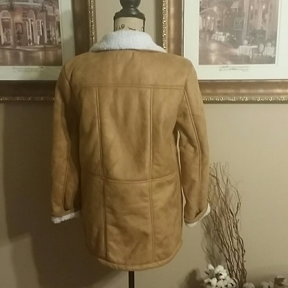 Jacket - Picture 2 of 4