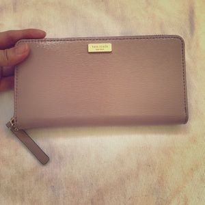 Kate Spade ♠️ nude pink zip leather wallet Kate Spade ♠️ nude pink zip leather wallet