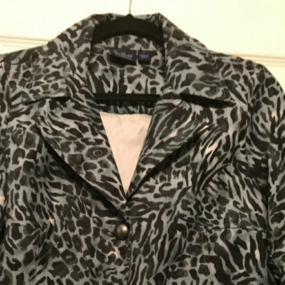 Gloria Vanderbilt - Picture 2 of 2