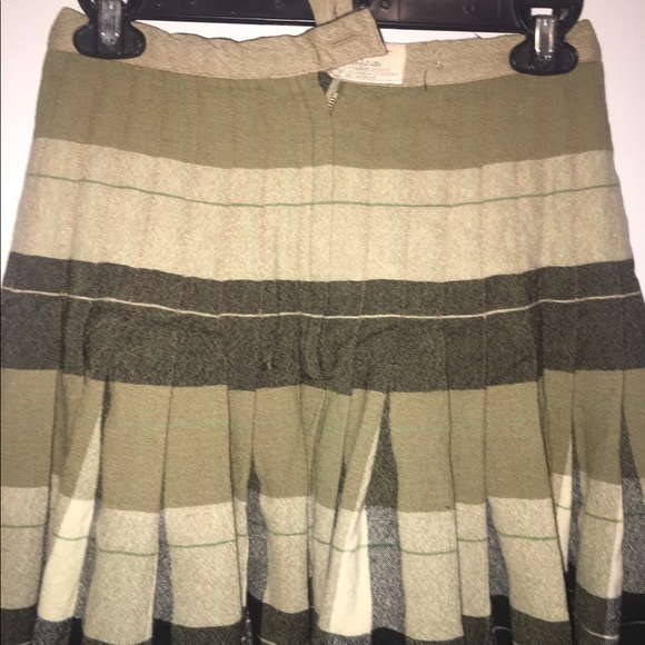 Vintage School Girl Plaid Pleated Skirt - Picture 3 of 4