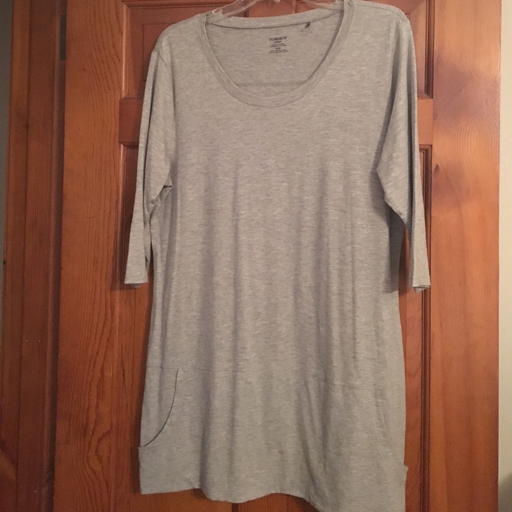 Adorable Toad & Co Tunic EUC