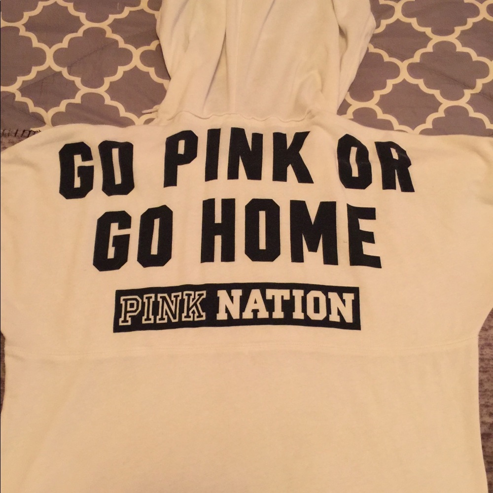 VS Pink - Picture 2 of 2