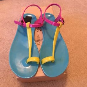BCBG lime yellow condyrx jelly sandals