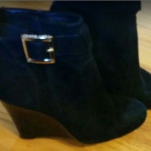 Tory Burch Deanna wedge booties