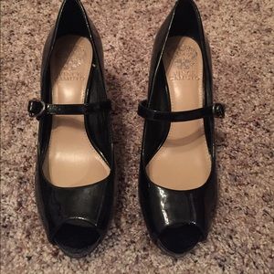 Vince Camuto Patent leather peep toe heels