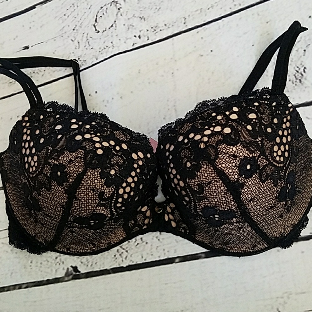 Victoria's secret push up very sexy 34D