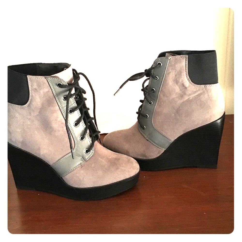 Tan brown Boot heels