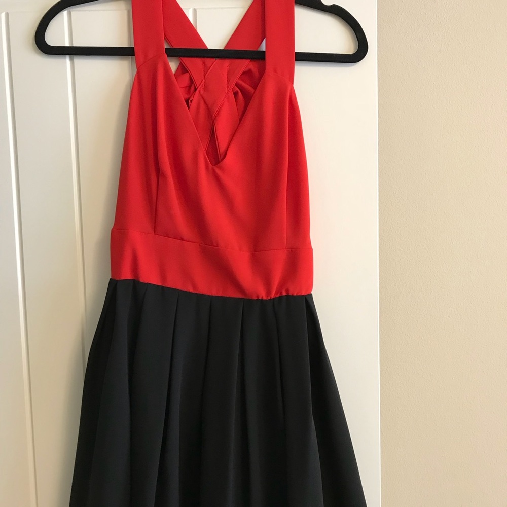 Women’s dress size small