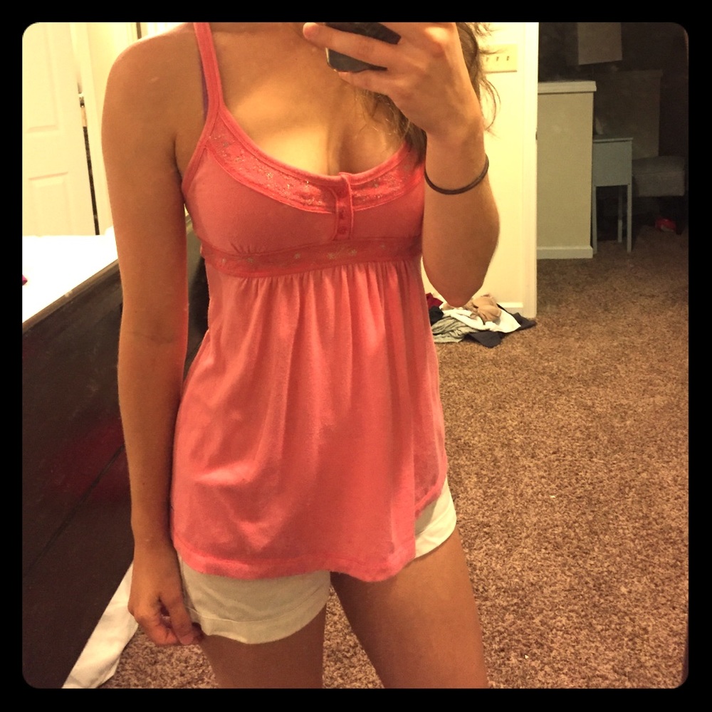 Pink Hollister tank top with silver detailing.