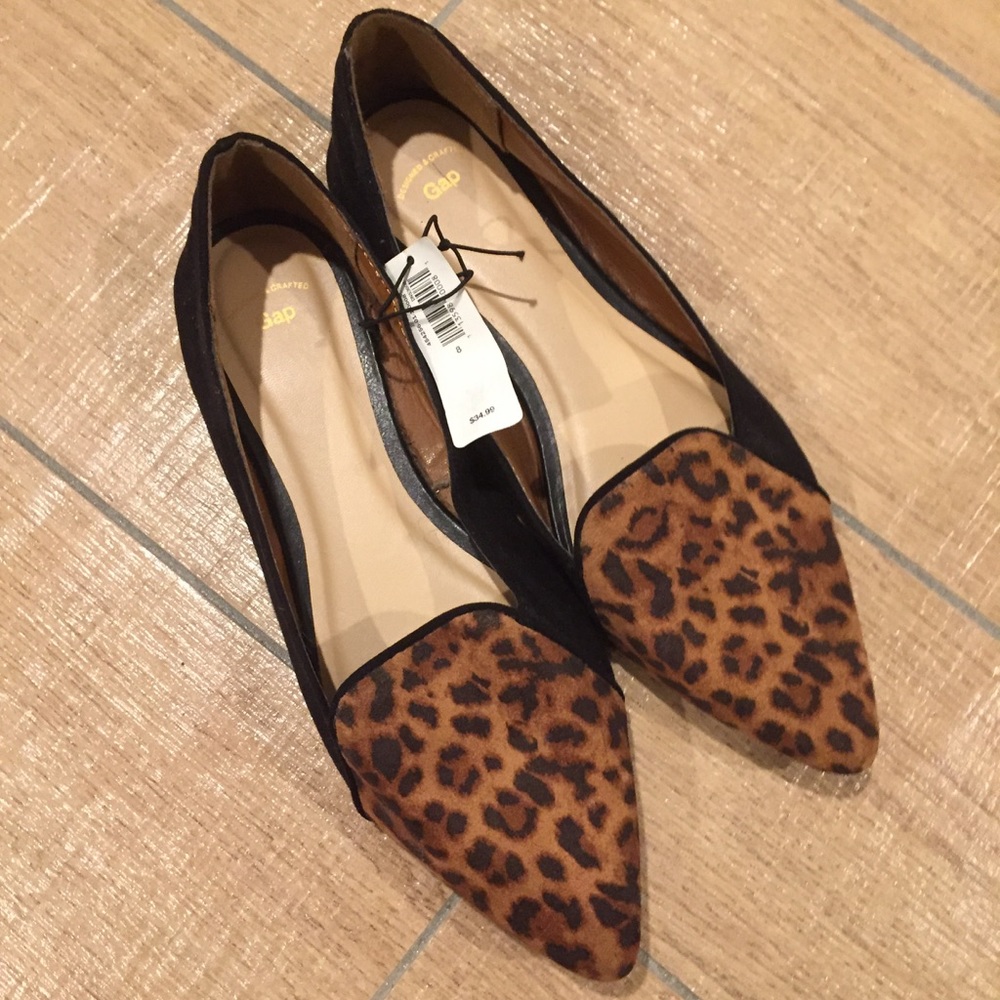 New with tags - GAP leopard print point toe flats